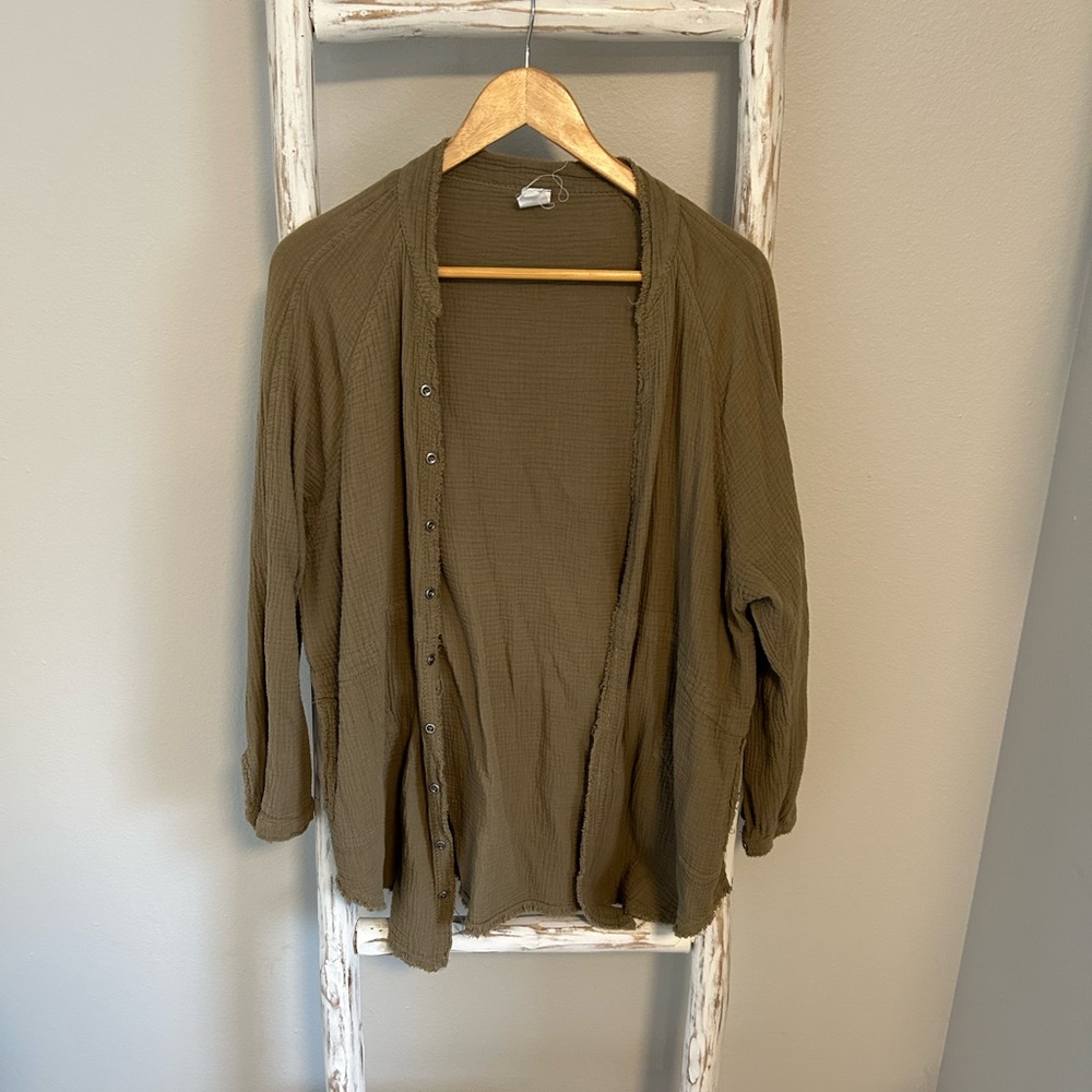 Olive shirt from Vici, size medium